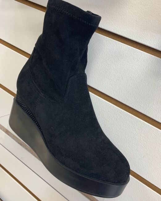 Suede boot with full wedge