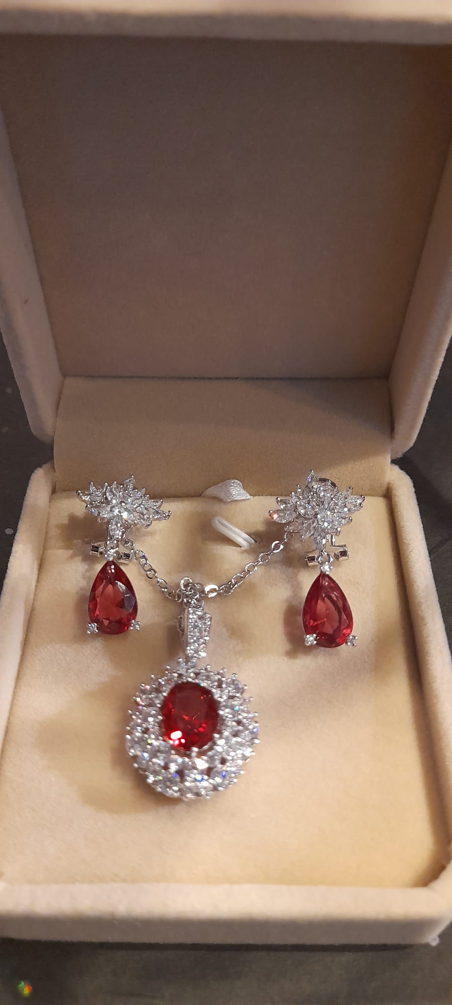 Pendant set Ruby stone crystal gold plated with drop earrings