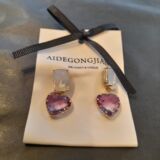 Drop crystal milk and amethyst