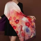 Silk and cashmere Red poppies