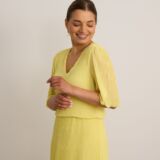V neck dress