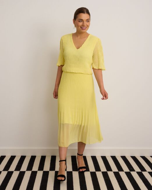 V neck dress