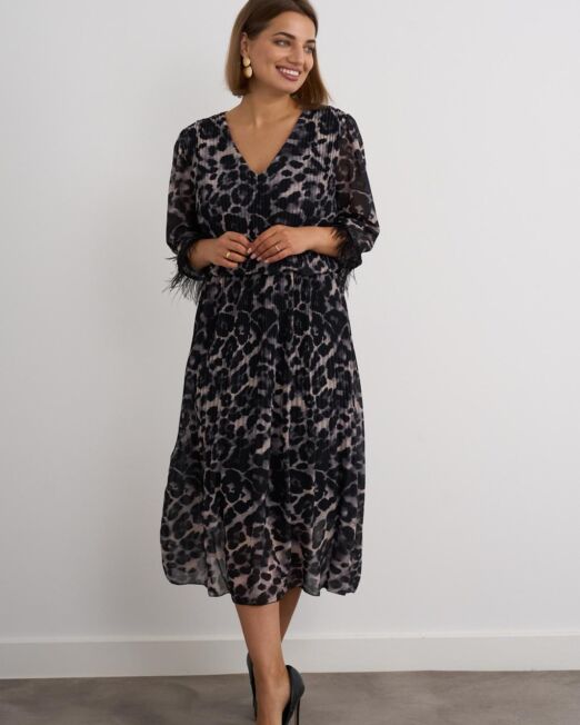 V neck feather trim dress