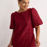 Lace shift dress