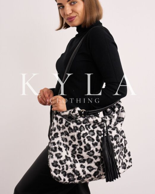 Leopard print shoulder sack