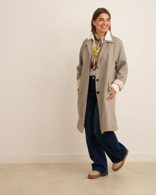 Light coat /mac for spring