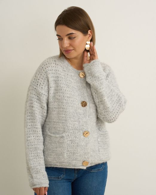 Cardigan gold for button detail